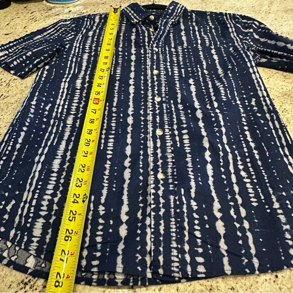Banana Republic Black and Gray Casual Button Down Shirt‎